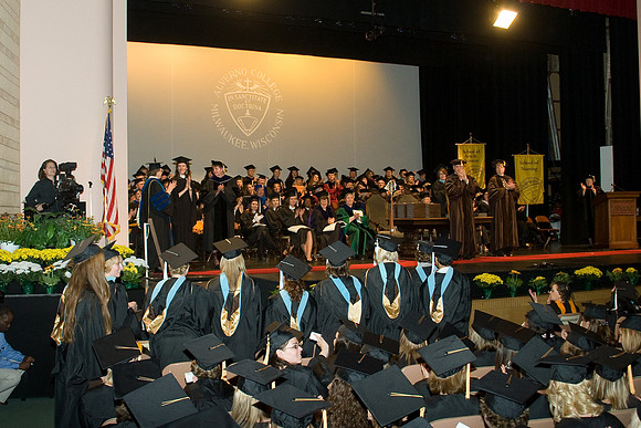 Nick_08_Grad_34