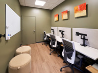300 ppi_25-027_Hub_20