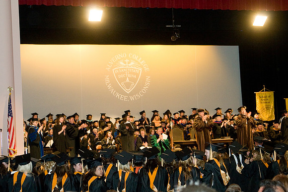 Nick_08_Grad_37
