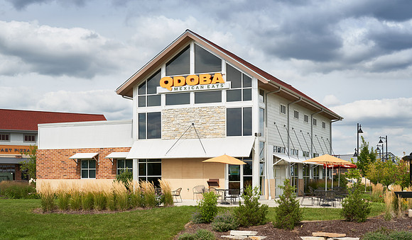 300dpi_19-026_AAshton_Qdoba_Mod-_19