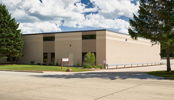 300dpi_19-029 Ampco_09