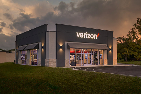 300dpi_20-008-14 Verizon_62 1