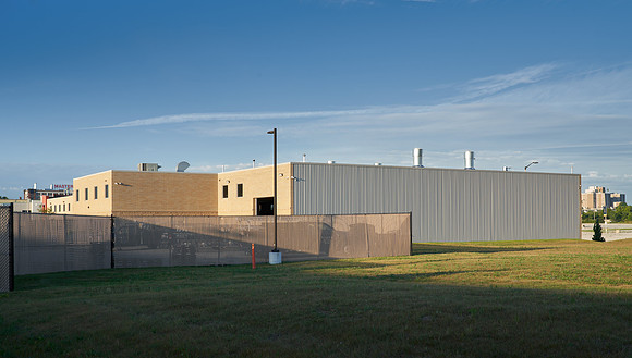 300dpi_20-008-3  BadgerR_25