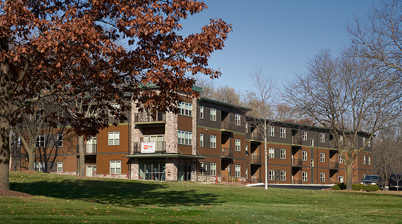 72dpi_20-019_Whitney_02