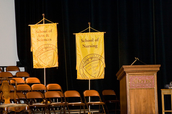 Nick_08_Grad_04